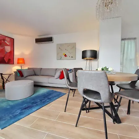شقة Atico Esquinero Muy Soleado Con La Terraza De 50 M2