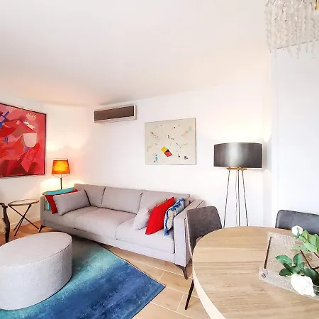 Apartment Atico Esquinero Muy Soleado Con La Terraza De 50 M2