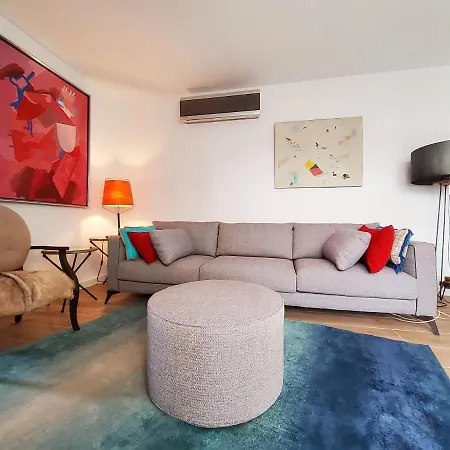 Atico Esquinero Muy Soleado Con La Terraza De 50 M2 Apartment Sitges