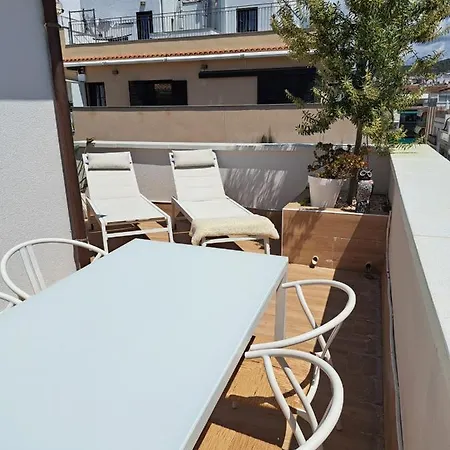 Atico Esquinero Muy Soleado Con La Terraza De 50 M2 Sitges